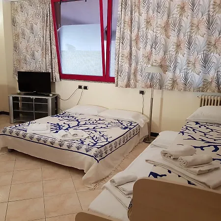Close To Sea 3 Bedrooms Apartahotel *