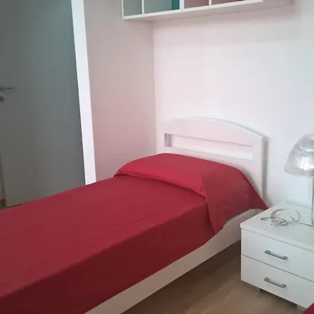 Close To Sea 3 Bedrooms *
